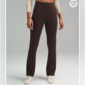 Lululemon | Smooth Fit Pull-On High-Rise Pant
Regular | Espresso